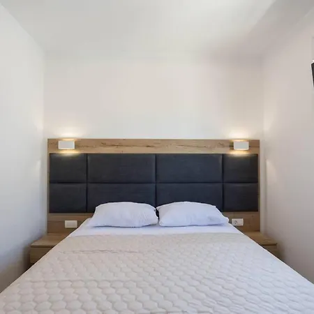 Appartamento Penthouse Mimi Traù