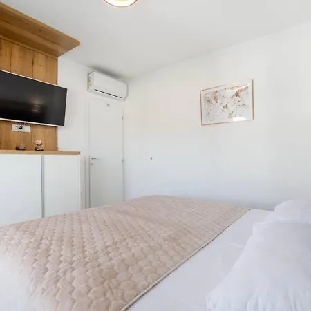 Penthouse Mimi Apartament *